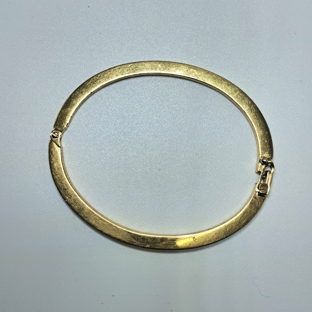 Vintage Swarovski Crystal Gold Tone Hinged Bangle Bracelet - Picture 3 of 4